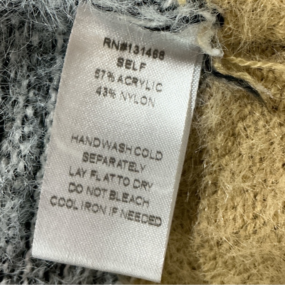 Fate Open-Front V-Neck Cardigan in White, Navy & Tan - Picture 6 of 6